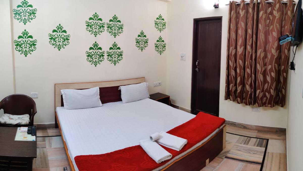 Madhav Guest House