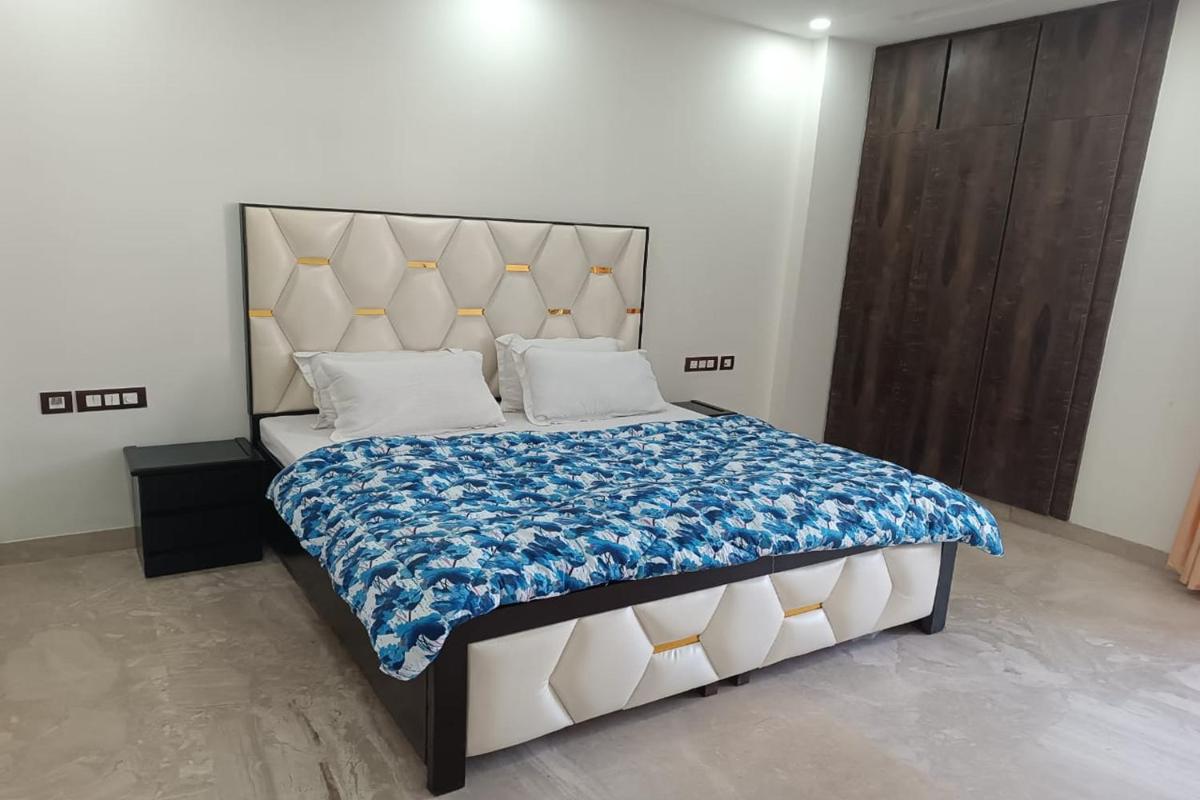 Mintstar Apartment and Suites, East of Kailash