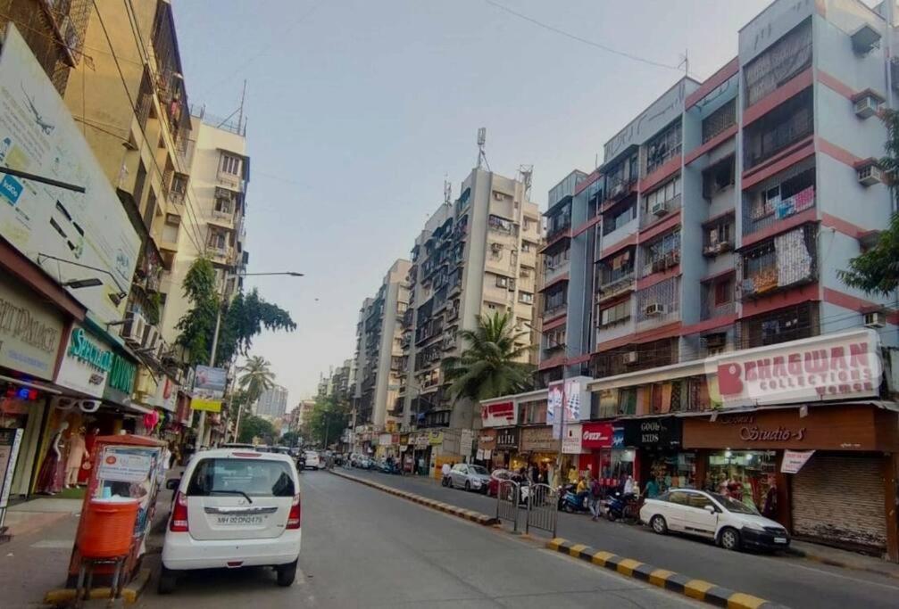 Modern 2bhk in main Lokhandwala WITH WI FI