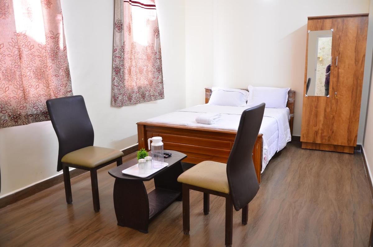 Nandhi home stay