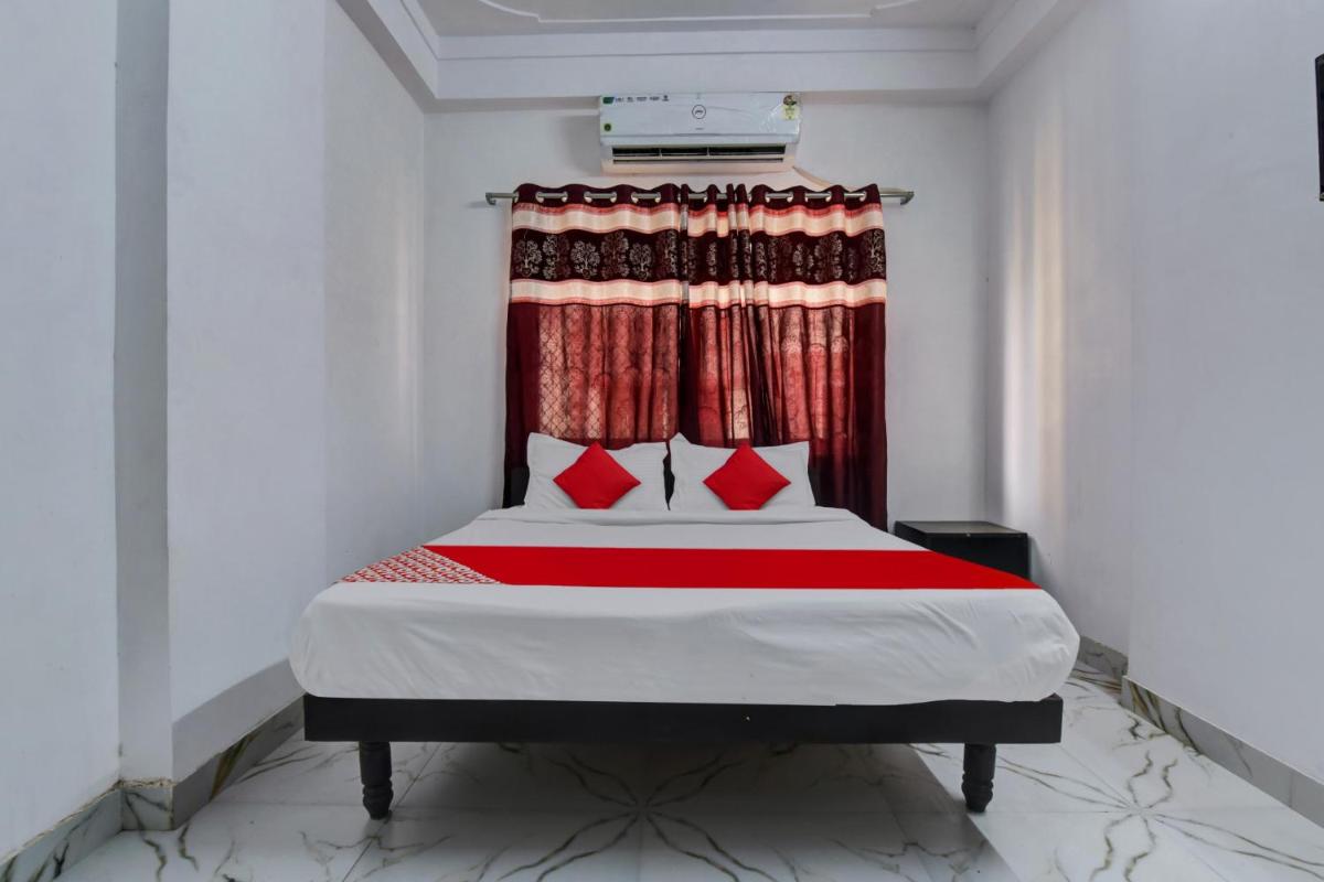 OYO 8201 Pragya Hotel