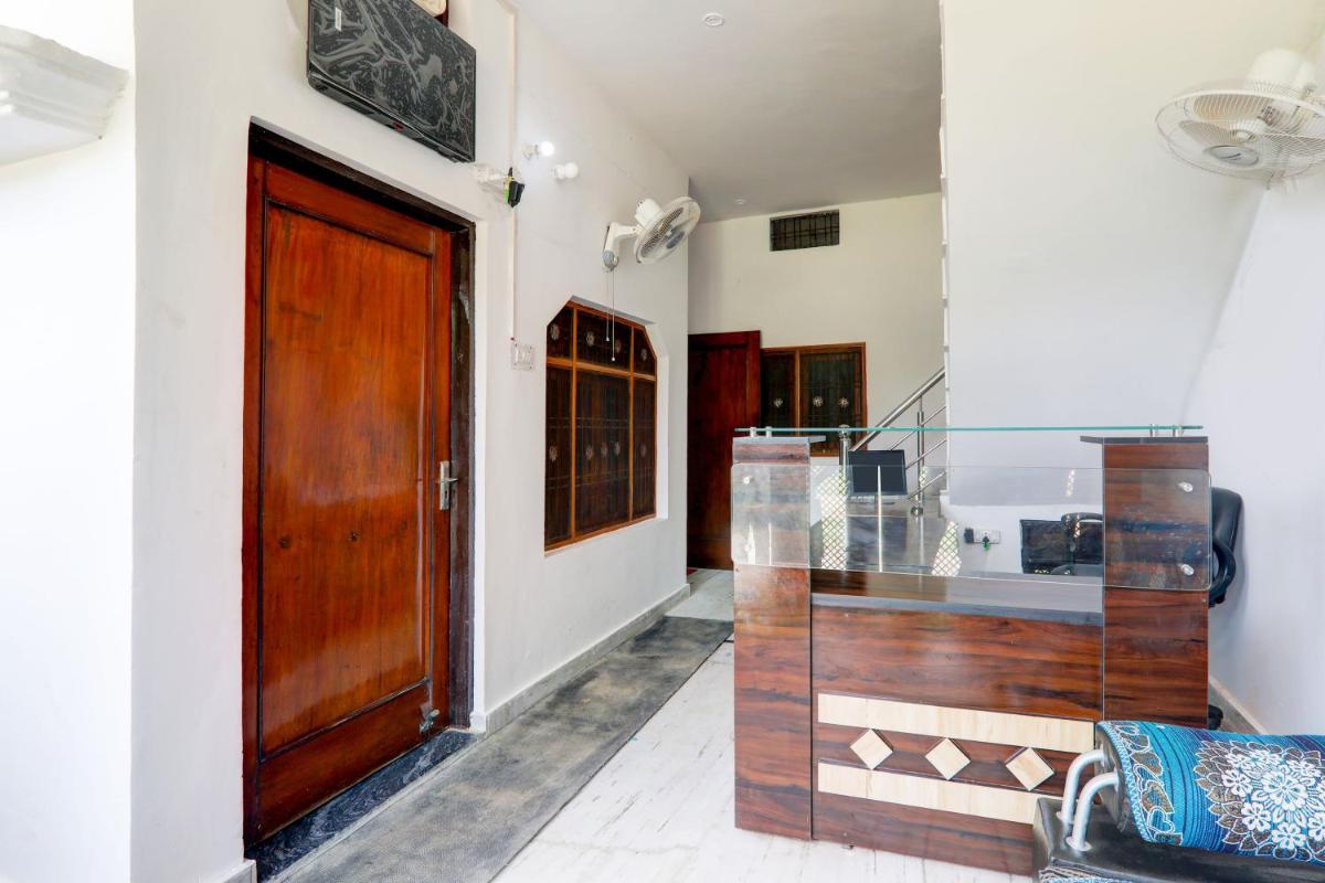 OYO 82744 Hotel Ekta In