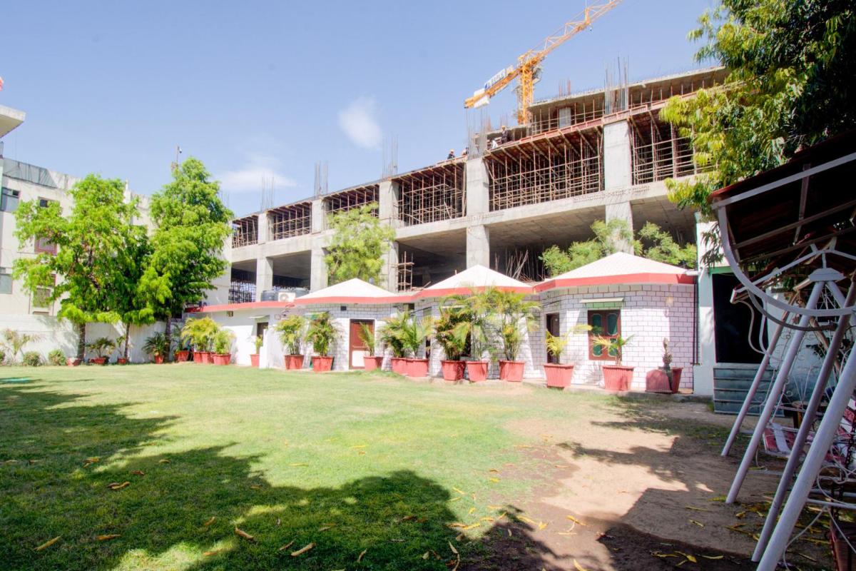 OYO Airport Hotel