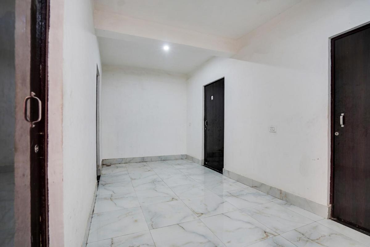 OYO Diamond Guest House
