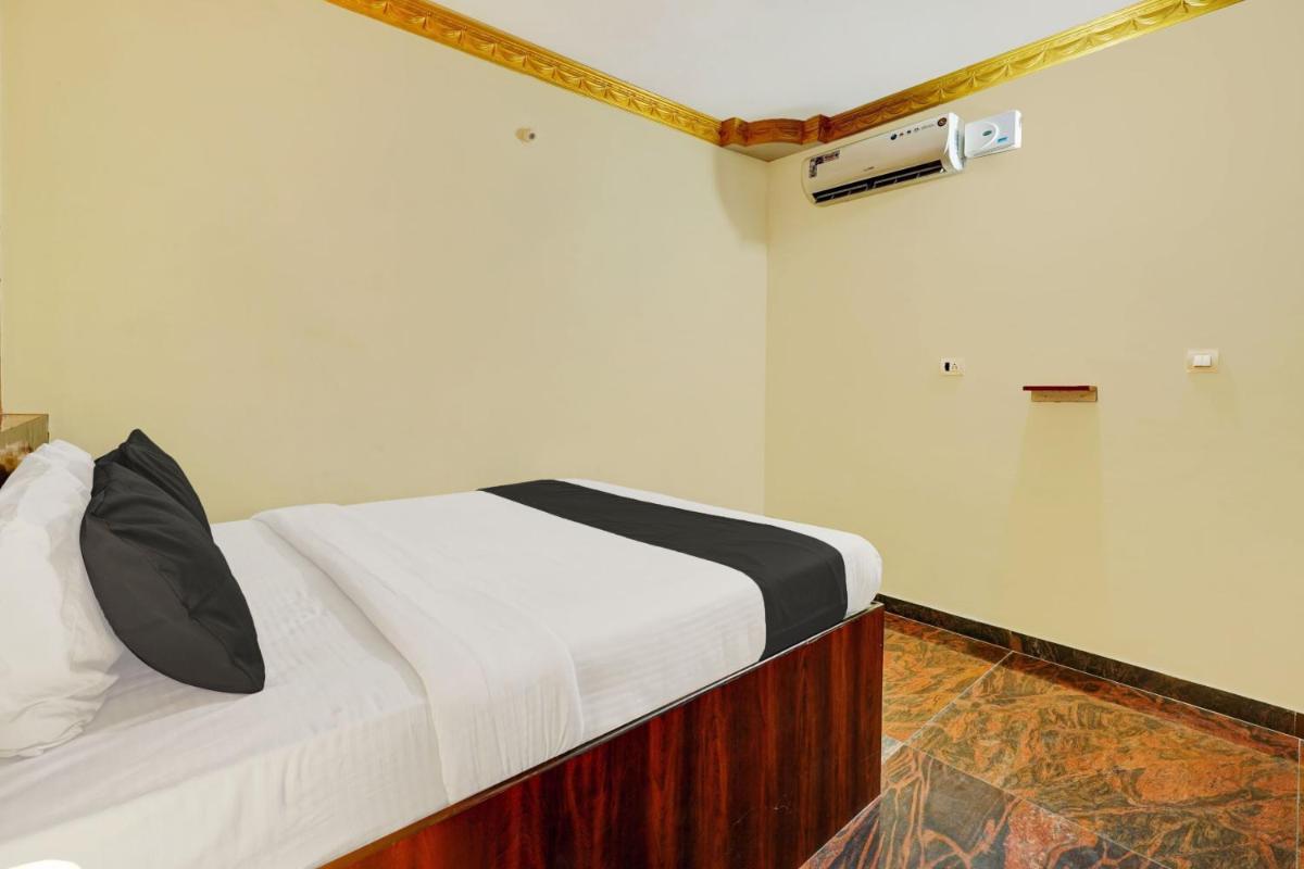 OYO Emara Executive Rooms