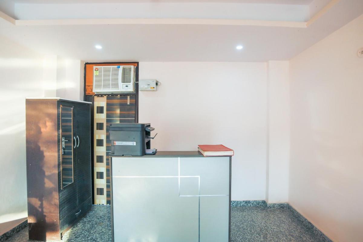 OYO Flagship Hotel A S Residency