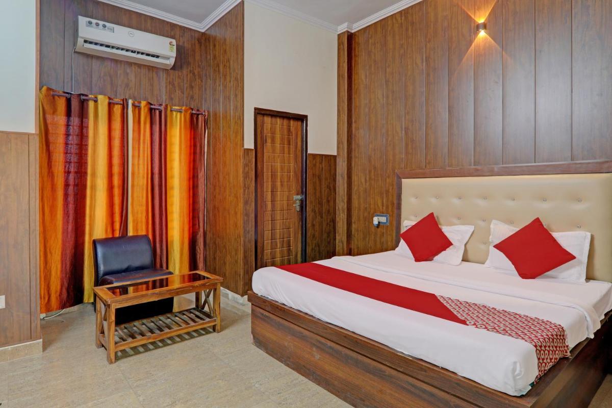 OYO Flagship Hotel CZ Inn