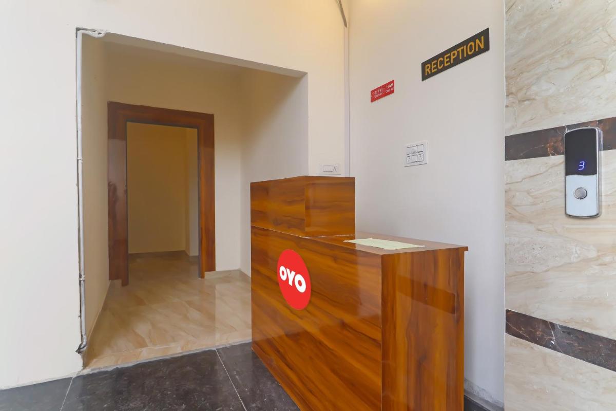 OYO Flagship Hotel Ragas Inn