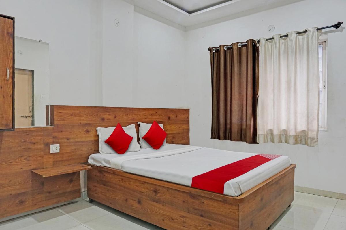 OYO Flagship Mayur Lodge