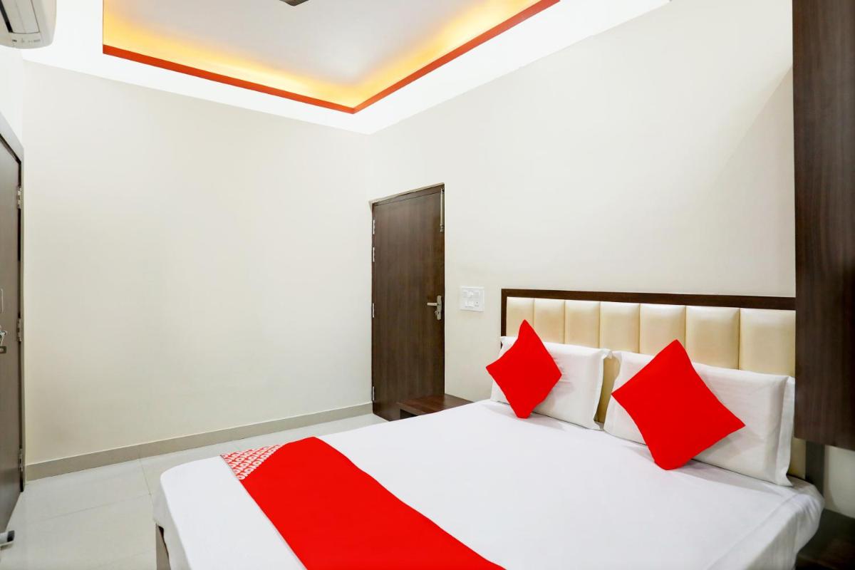 OYO Flagship PRV Hotel