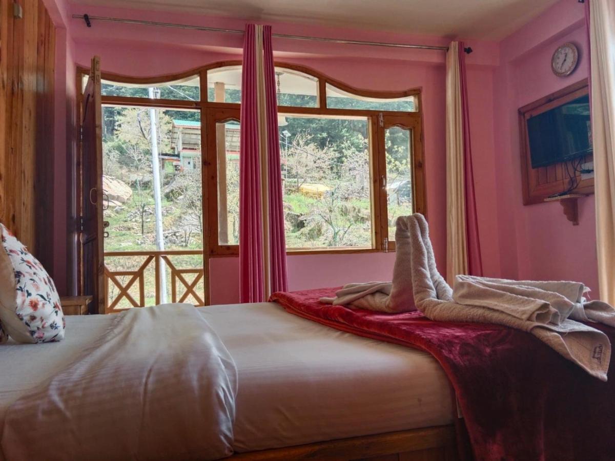 OYO Forest Retreat