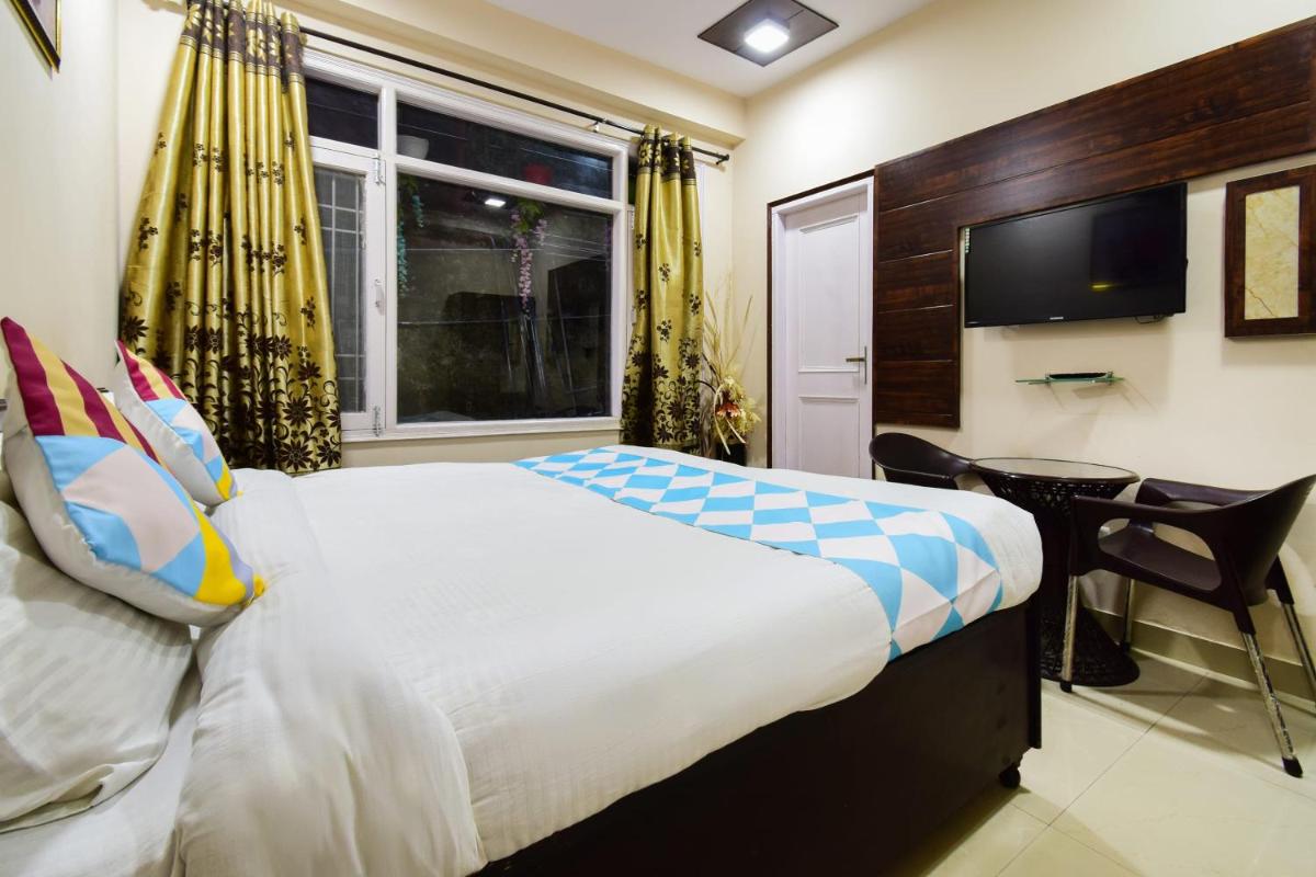 OYO Home Sam Villa Studio