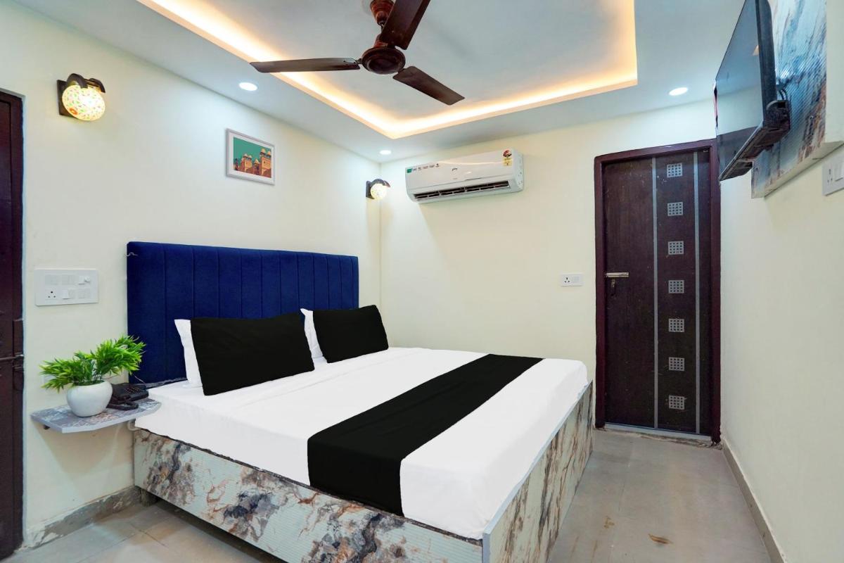 OYO Hotel 82700 City Palace