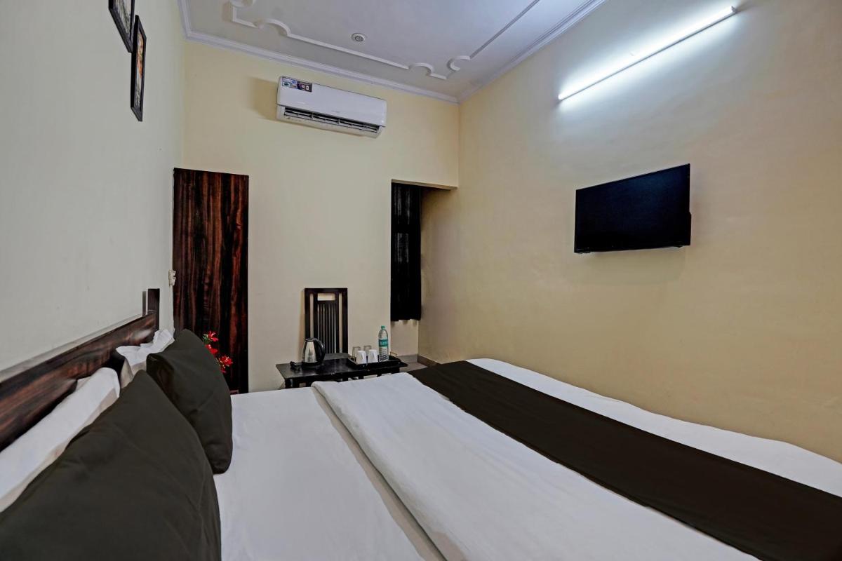 OYO Hotel A.K Vilas