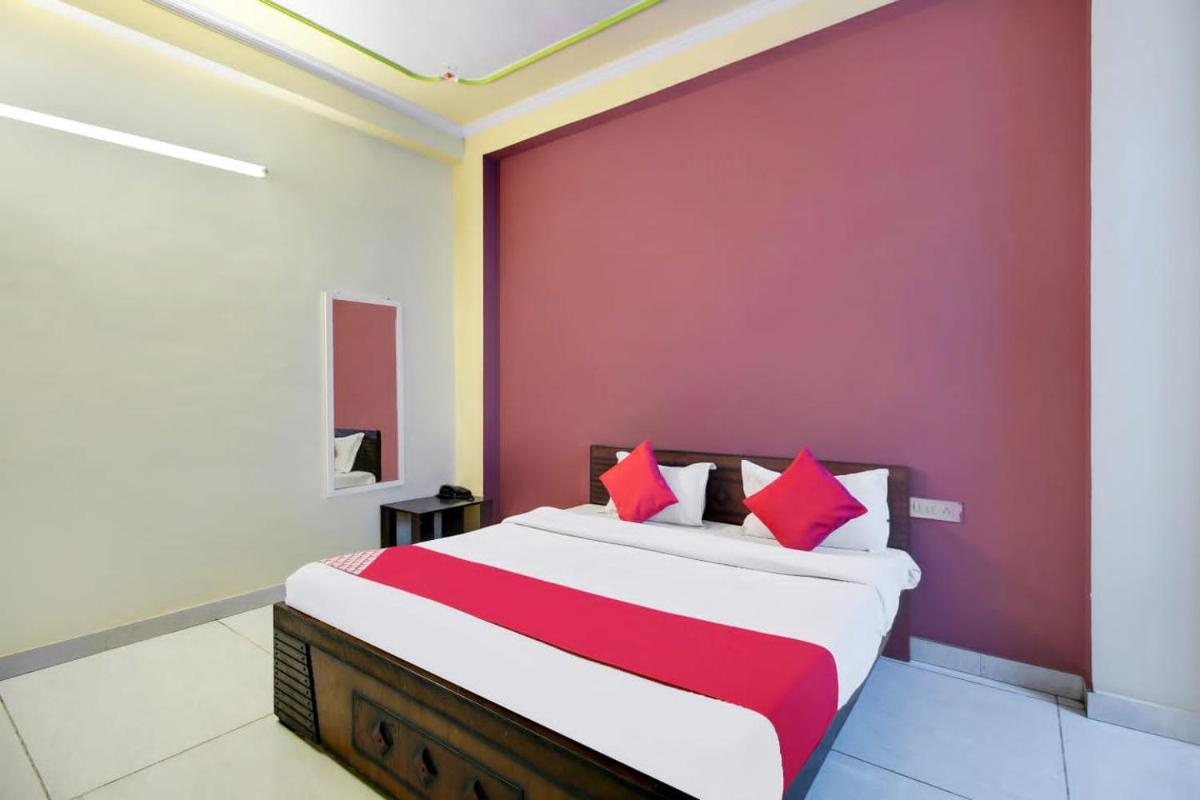 OYO Hotel Kanak and Restro