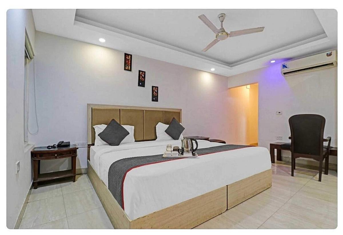 OYO Hotel Mahal