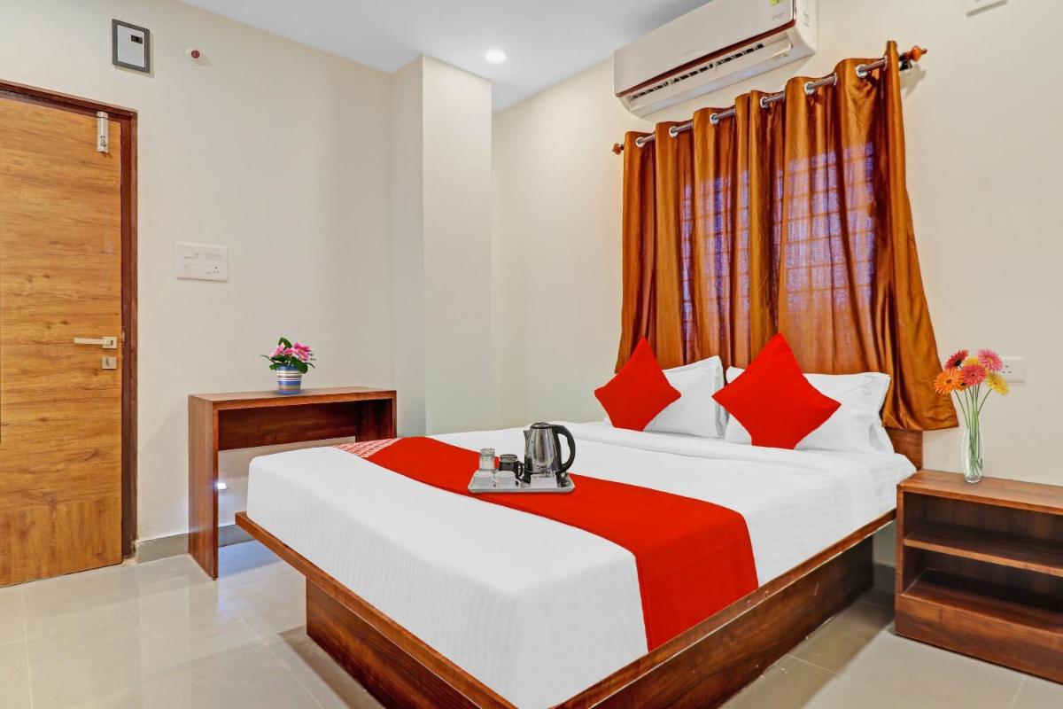 OYO Hotel Night Eye
