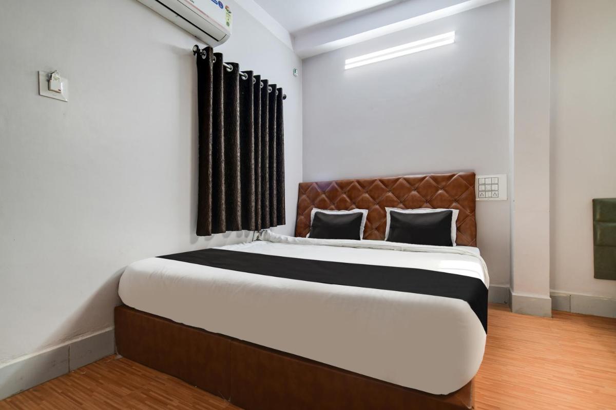 OYO Hotel Singh Palace