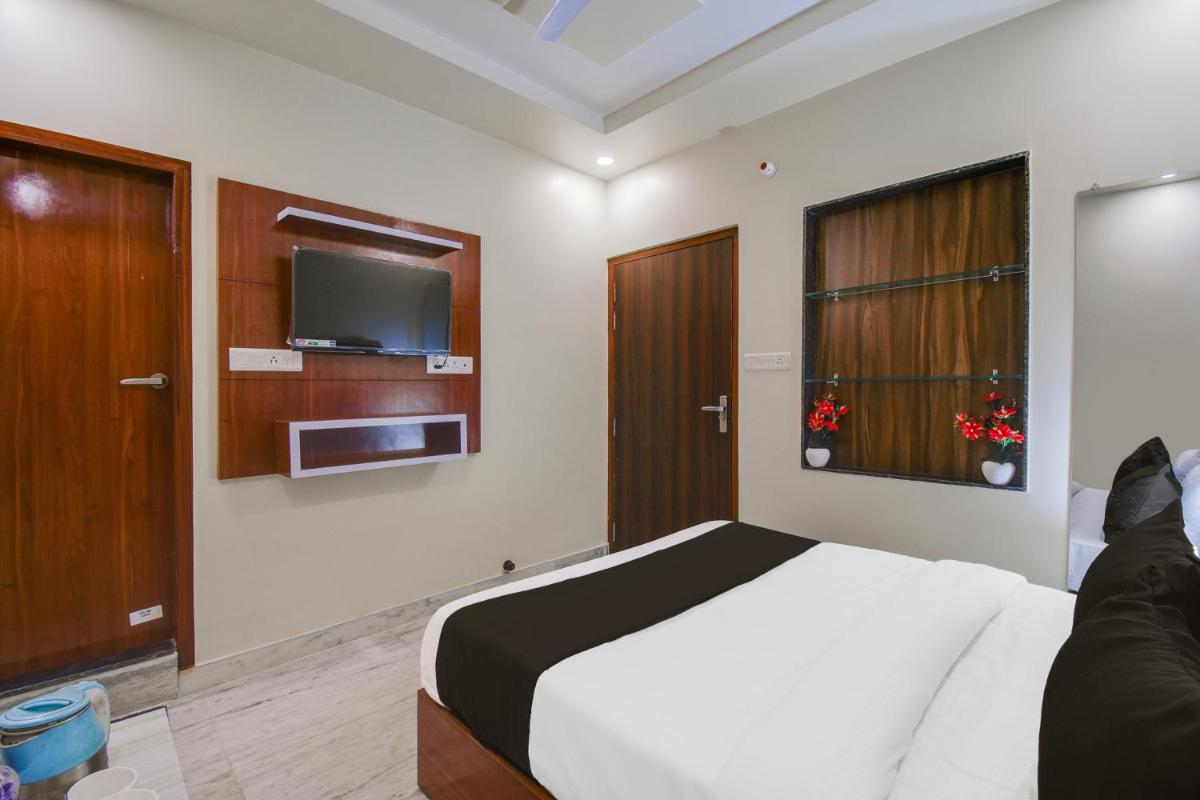 OYO Hotel Sunshine