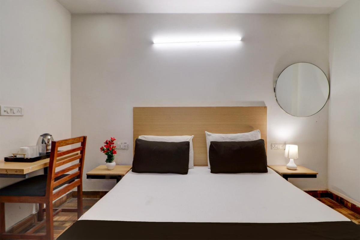 OYO Hotel The Tourist palace Lavish Key Room's