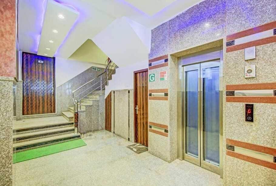 OYO Hotel Tourist Plaza