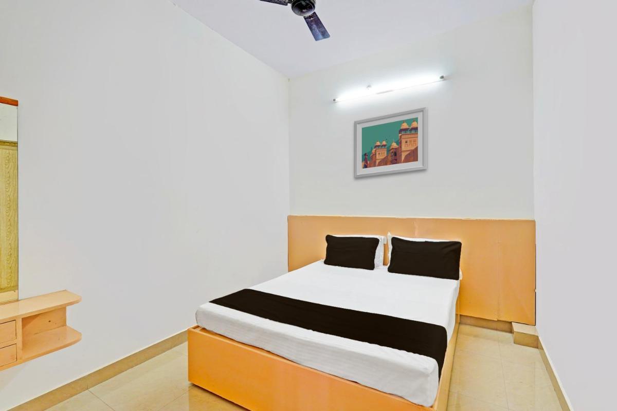 OYO Queen Shell Residency