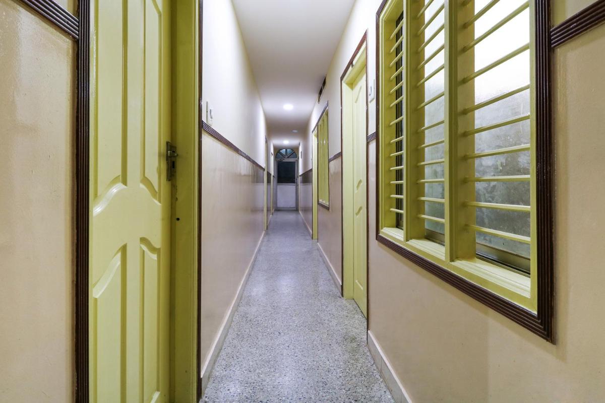 OYO Sree Lakshmi Residency