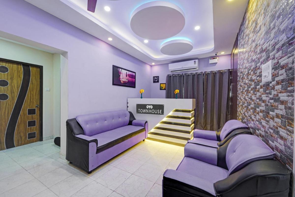 OYO Townhouse 1090 G SILVER HOTELS NEAR US BIOMETRIC