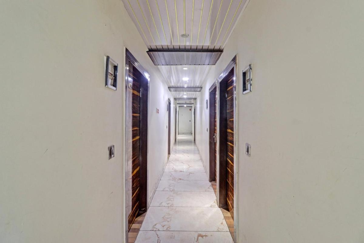 OYO Townhouse 751 Bhavya Residency
