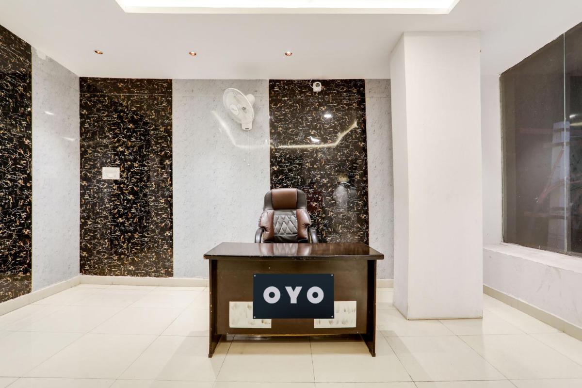 OYO Veduka Banquets & Luxury Rooms
