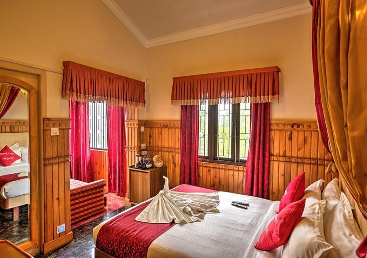Pine Borough Inn