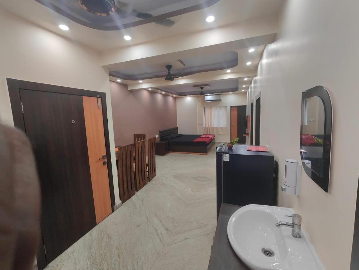 PR HOMESTAY Holiday Home