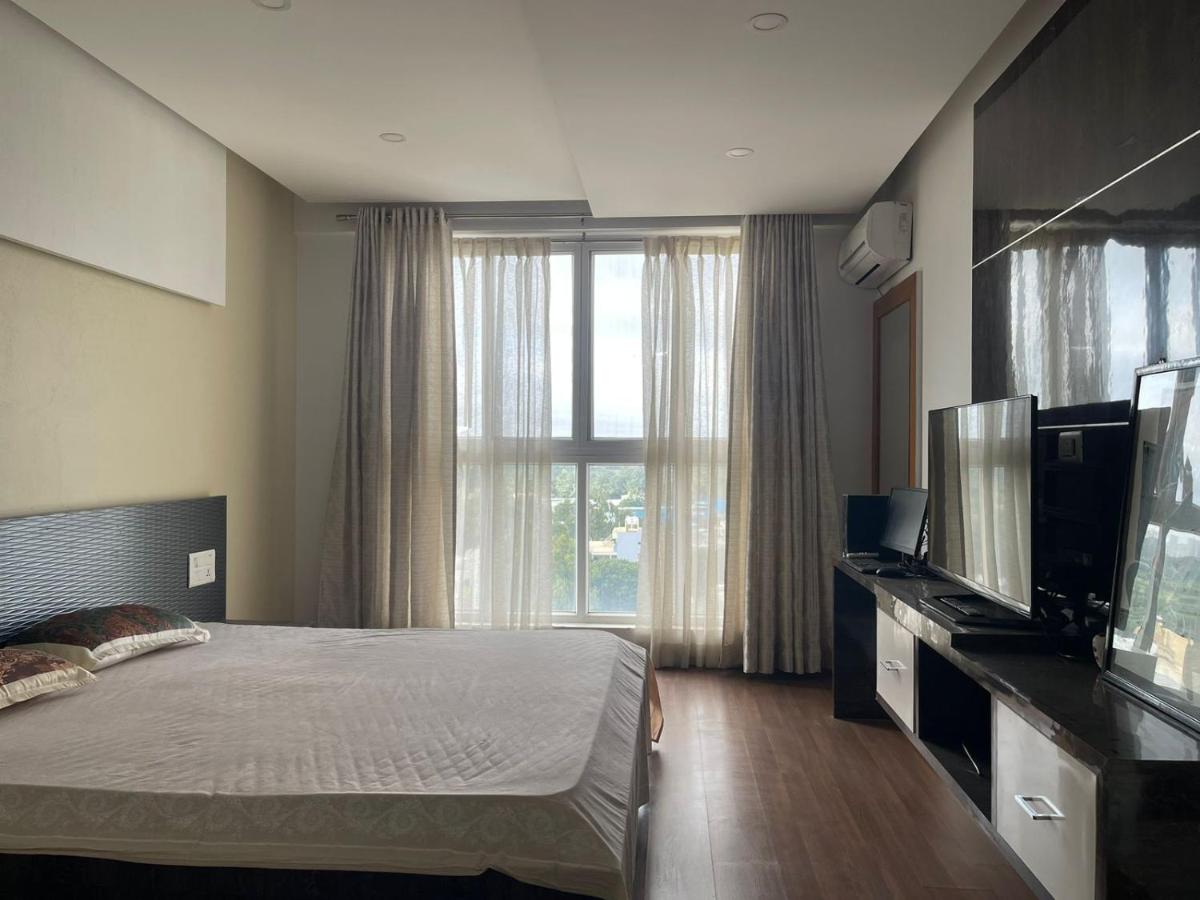 Private Room with access to Movie Night