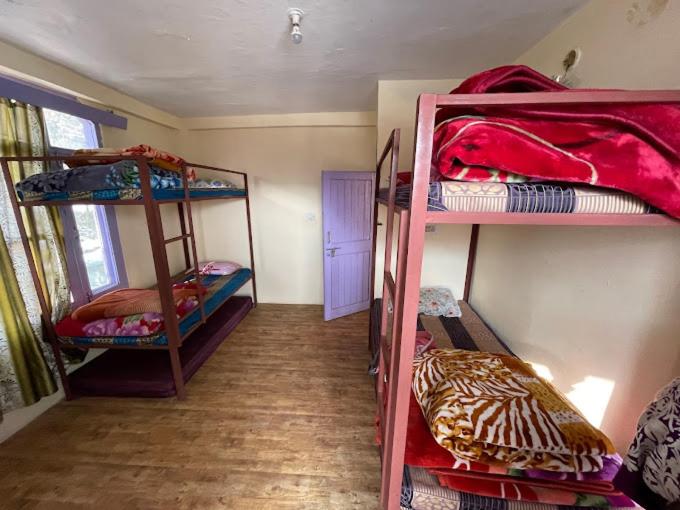 Raasta Hostel And Cafe