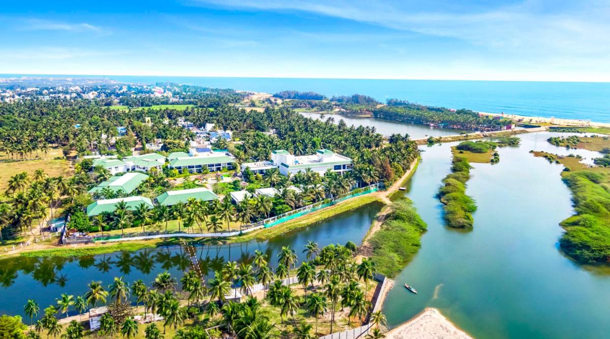 Radisson Resort Pondicherry Bay