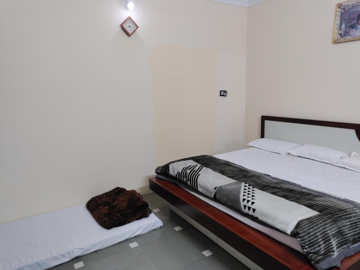 Ramashray guest house