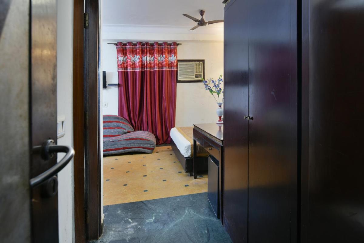 Revels - New Delhi