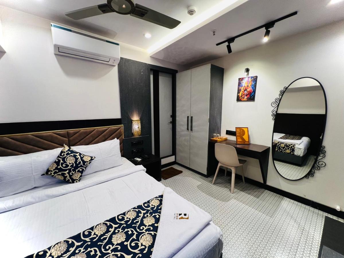 Rich Hotel Mumbai