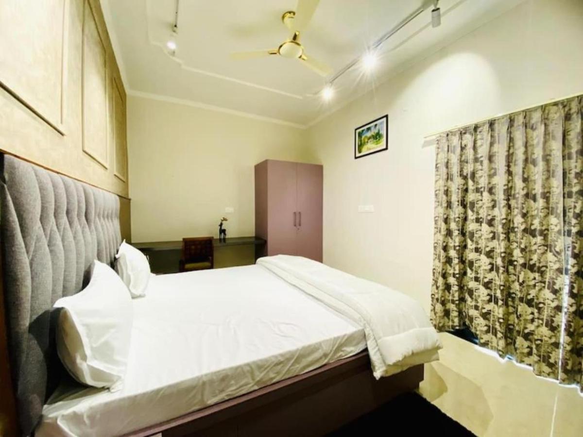 Romantic Hideaway- A Luxury Near Chokhi Dhani