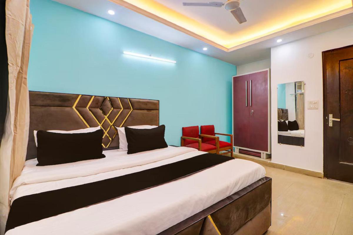 Saket Residency KD Plaza - 111