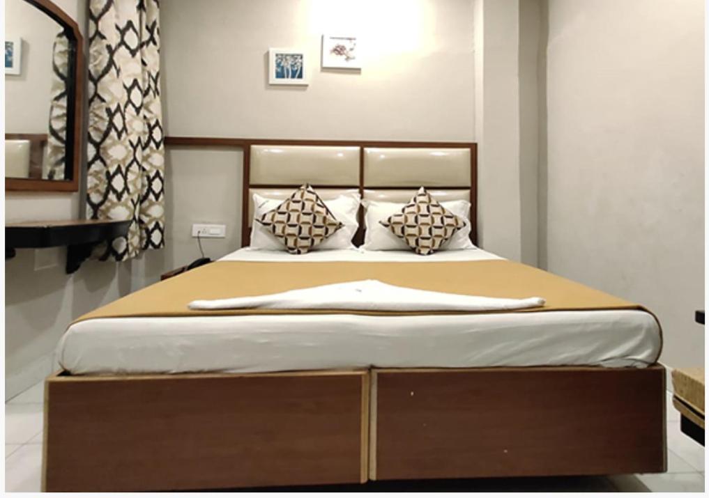 SAROVAR INN
