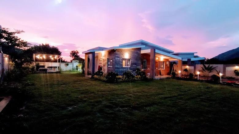 Shine 9 Villa
