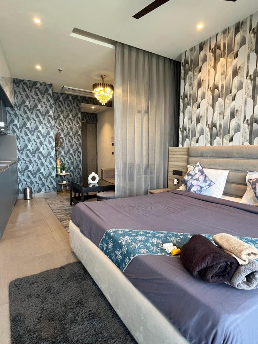 SkyLoft Studio