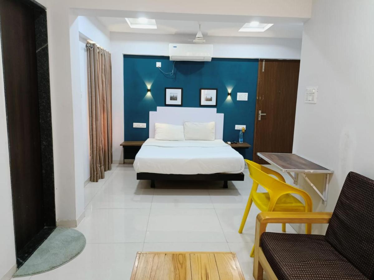 Specious Room in Ranveer Studio