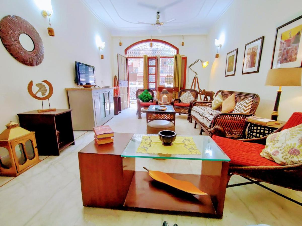 Stay nearby Lutyen's Delhi just 15min from Connaught Place