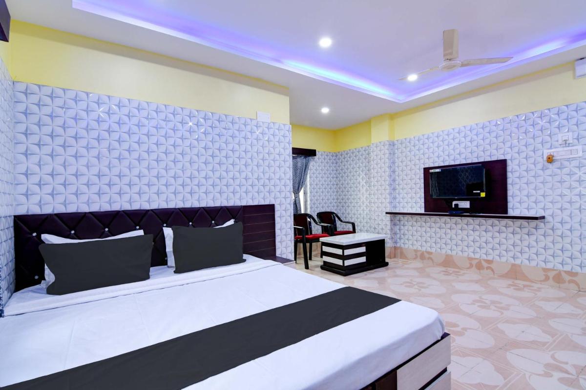 Super OYO Anandalok Guest House