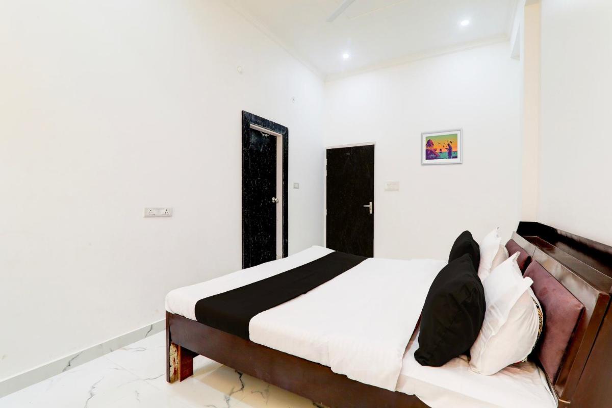 Super OYO Flagship Royal Inn