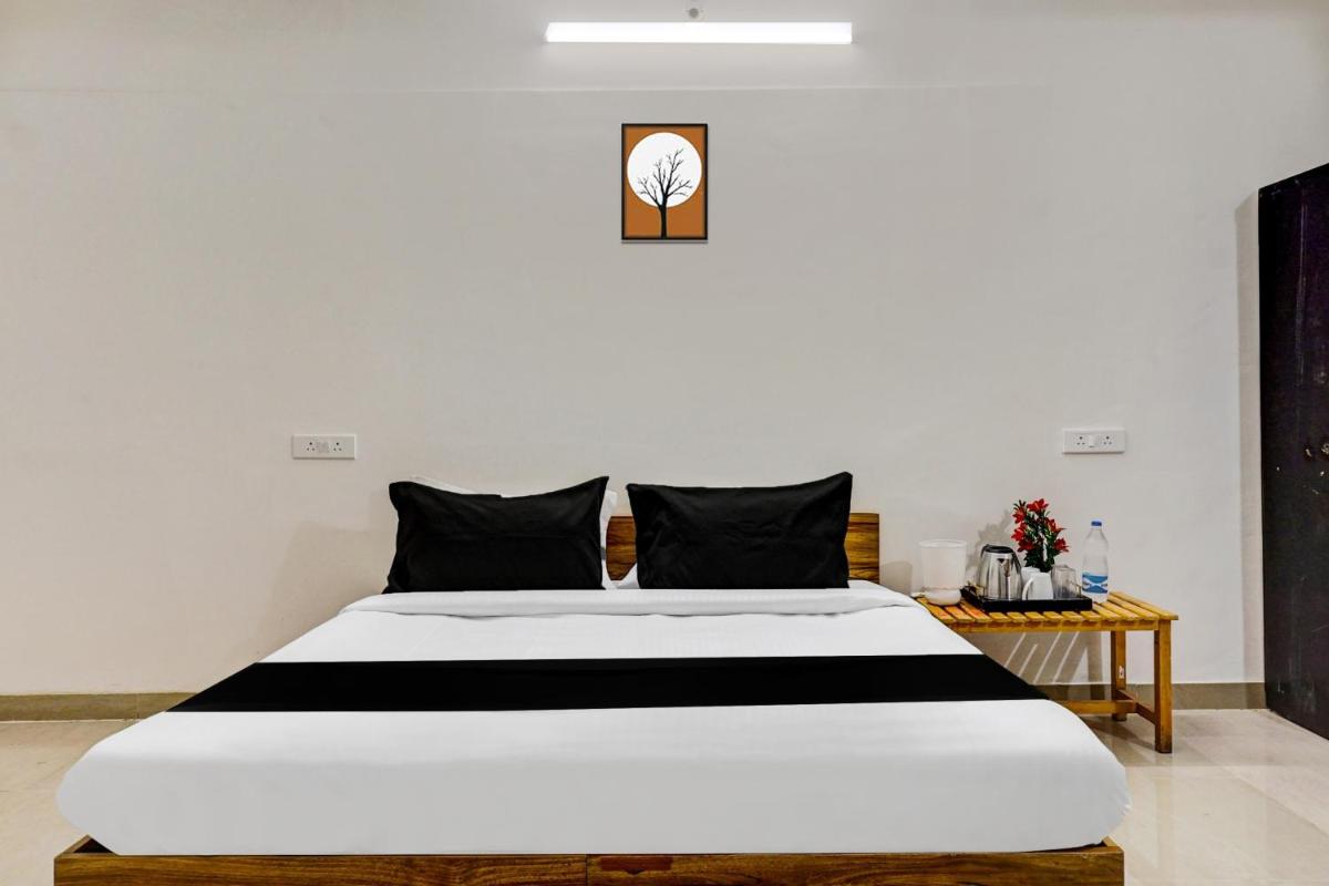 Super OYO Hotel Arusai Inn
