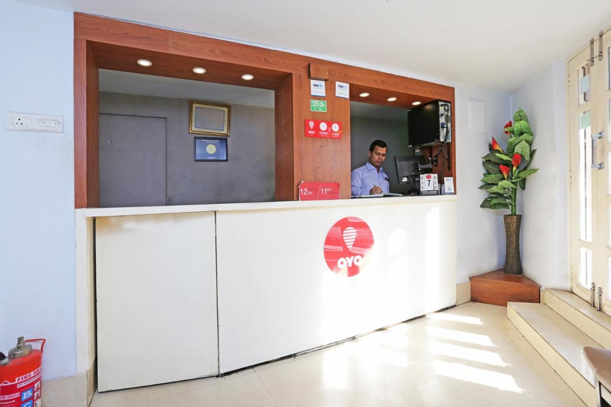Super OYO Hotel Homely Raj Near Kalighat Kali Temple