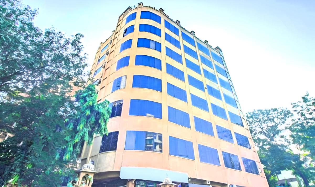 The Pacific By Glitz Hotels,Chakala
